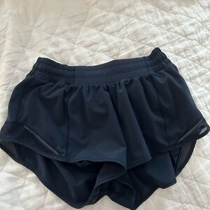 navy lululemon hotty hot 2.5 inseam shorts. size 4.